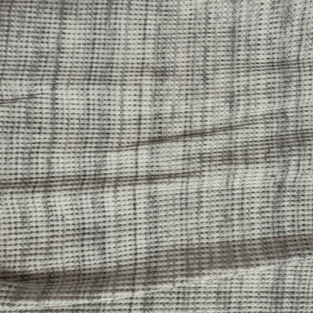 Hollister Men's Beige Long Sleeve Tee - Picture 4 of 4